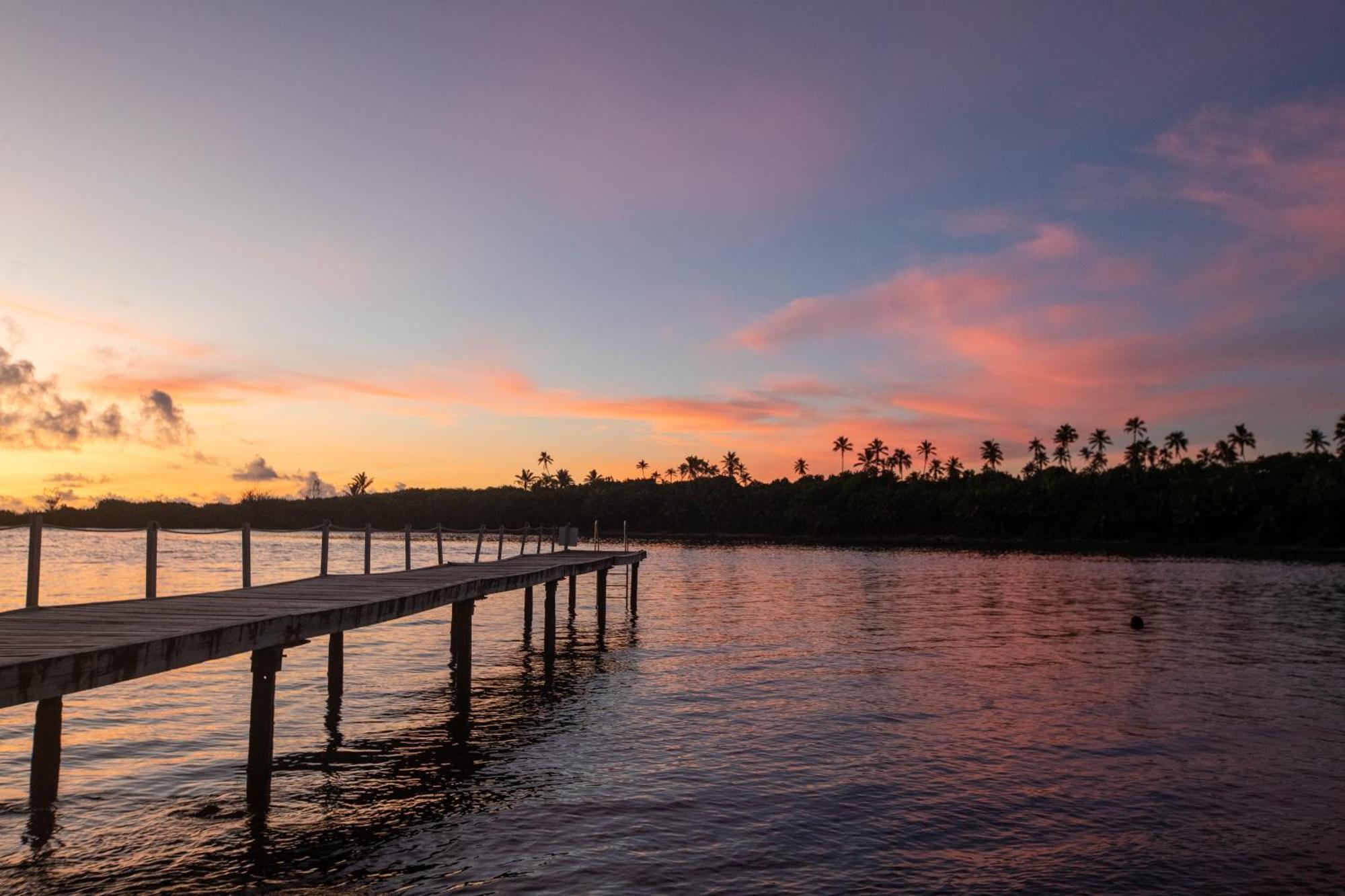 Avana Waterfront Apartments Rarotonga Buitenkant foto