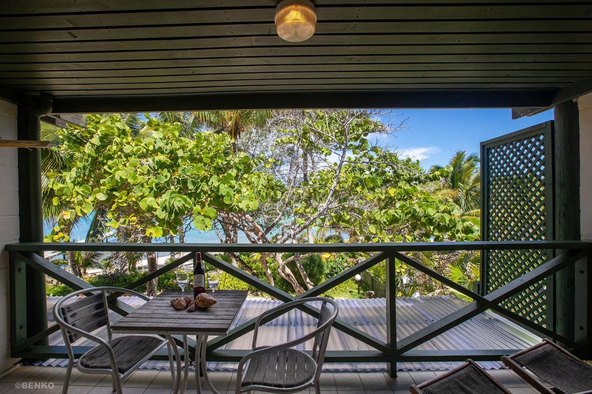 Avana Waterfront Apartments Rarotonga Buitenkant foto