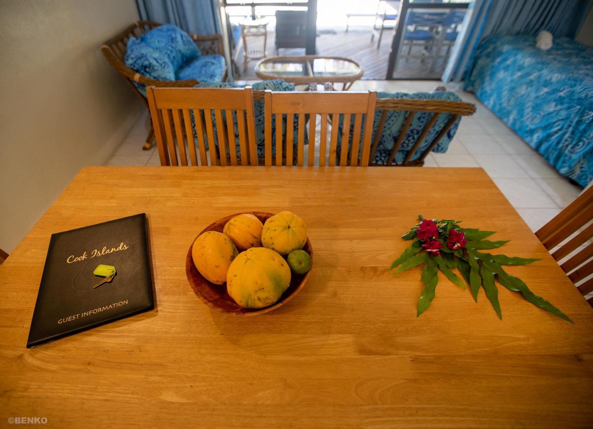 Avana Waterfront Apartments Rarotonga Buitenkant foto