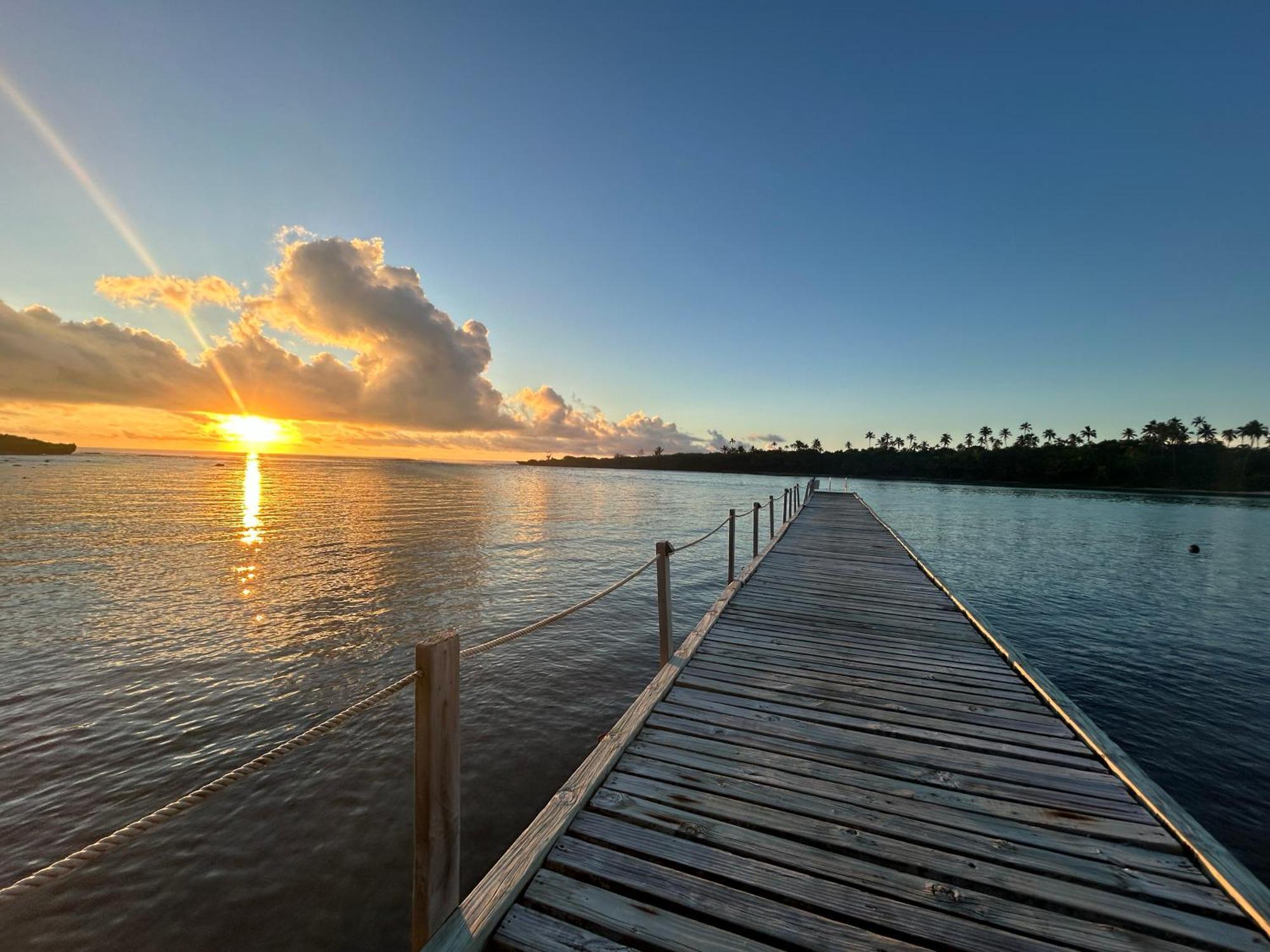 Avana Waterfront Apartments Rarotonga Buitenkant foto